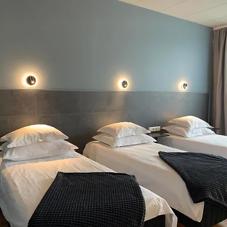 Centrum 3* Βιλιάντι