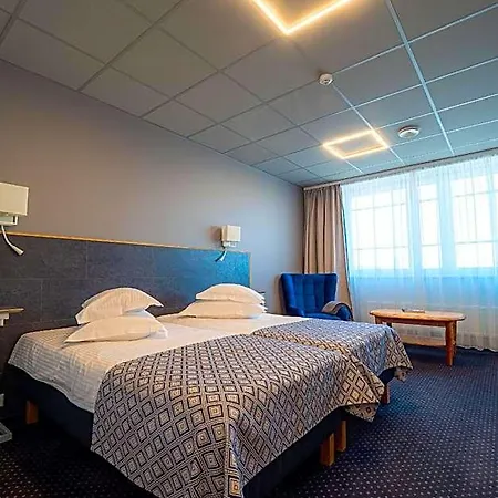 Centrum 3*
