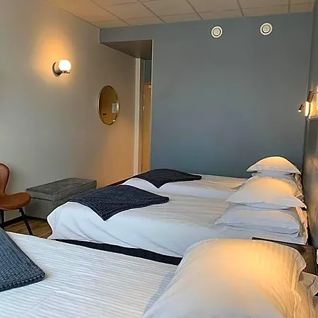 Centrum 3* Βιλιάντι